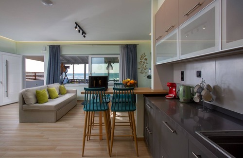 Kokkini Chani Apartment | A beach dream
