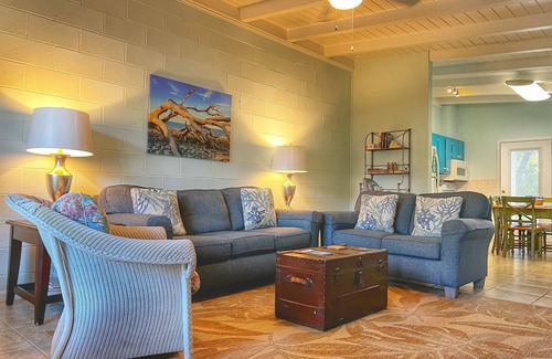 Jekyll Island Cottage | A Beach, Golf, Tennis and Fun for the whole family Sandy Toes & Salty Kisses A