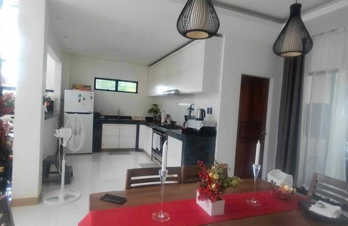 Naval House | A beach house (shared space) and a romantic place during sunset!