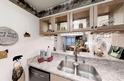 Gatlinburg Hotel | A Beary Wonderful Life Condo