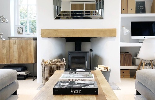 Weston-on-the-Green House | A Beautifully Renovated 5-bedroom Cotswold Stone House With a Large Garden