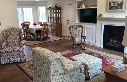 Flushing Township Cottage | A beautiful 1400 sq. ft. Cottage in the Woods, just 5 minutes from Flushing.