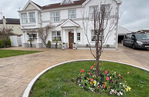 Porthcawl House | A Beautiful 7 bed house