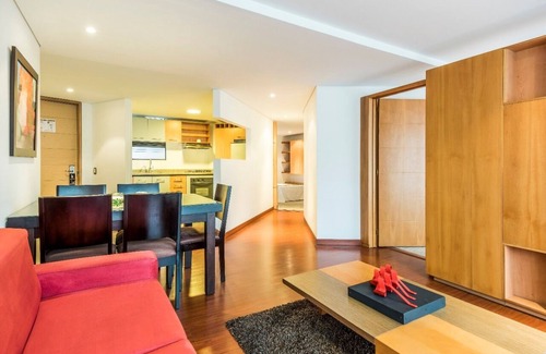 Santa Ana House | A Beautiful Apartment/Two bedrooms, Two Baths