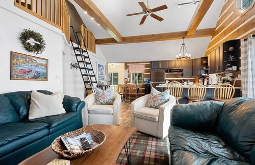Luxemburg Cottage | A beautiful bayside cottage perfect for family stays!