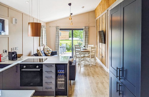 Chirk Bank Ski Chalet | A beautiful bespoke lodge perfect for a family escape.
