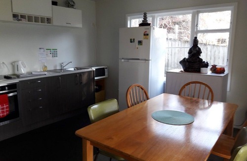 Rotoma House | A beautiful home away from home on the lake
