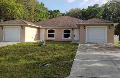 Port Charlotte House | (A) Beautiful home 28 minutes from the beach. 2 bedroom home.