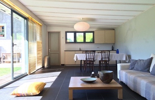 Cartigny Apartment | A BEAUTIFUL INDEPENDENT LOFT (50m2) IN A GARDEN (for 2 people)