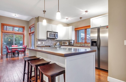Vernon Resort | A beautiful Okanagan experience on the Lake!