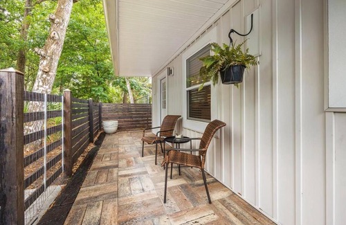 Mandarin House | A Beautiful Repurposed Living Space (Pet Friendly)
