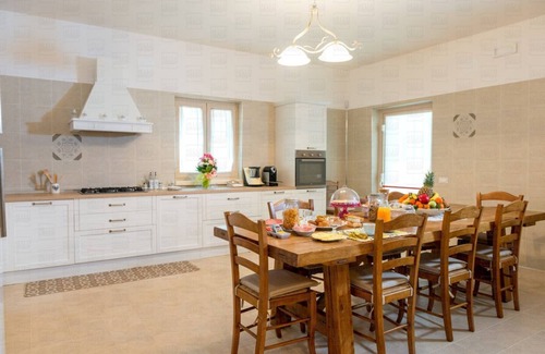 Ceglie Messapica Villa | A beautiful stone farmhouse with private pool