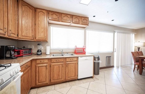 Green Valley North Villa | A Beautiful Vacation. Viva Las Vegas!