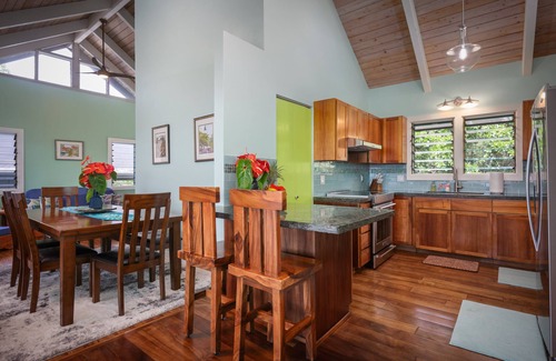 Kahaluu Bay House | A Beautiful View Beach House at Kahalu'u Bay! Snorkeling & Surfing ~ Steps Away!