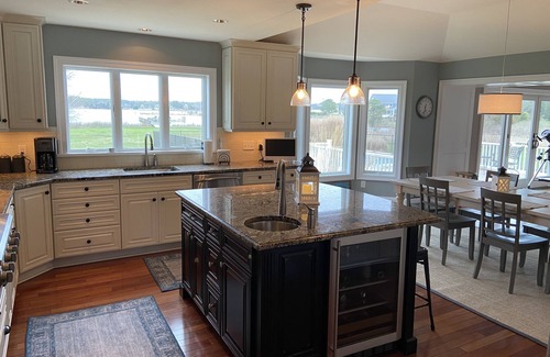 Woolford House | A Beautiful Waterfront Retreat for Family Gatherings!