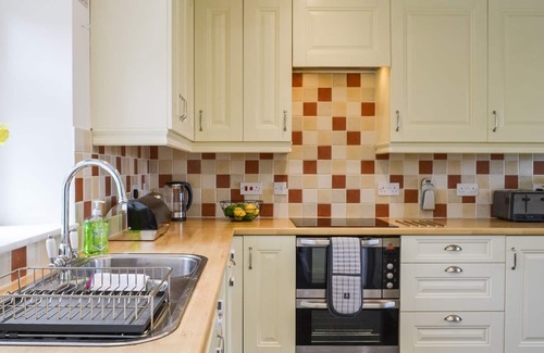 Montrose Cottage | A beautifully renovated cottage in the country, with the most amazing views.