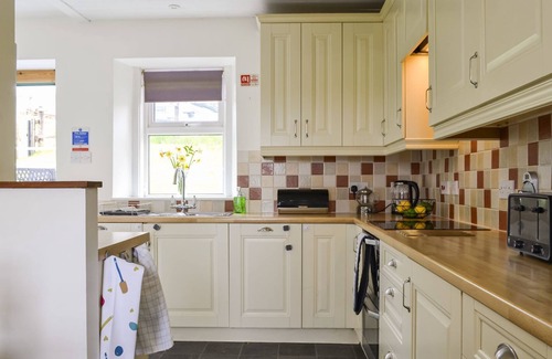 Montrose Cottage | A beautifully renovated cottage in the country, with the most amazing views.