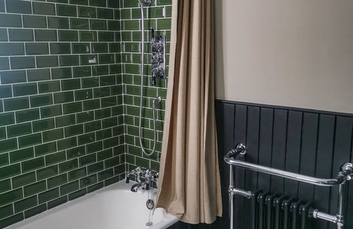 Kilmun Apartment | A beautifully restored Victorian home. A warm, welcoming pet friendly retreat
