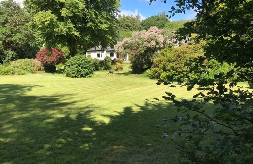 Cornamona House | A beautifully situated Country House overlooking and with access to Lough Corrib