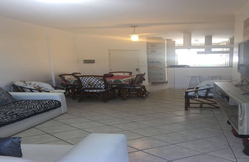 Ingleses Norte Apartment | A Beauty by the Sea at Praia dos Ingleses