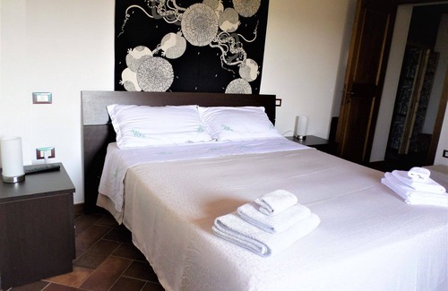 Rosora Bed & Breakfast | A Bed and Breakfast, in the heart of the Marche region, immersed in the hills