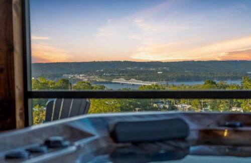 Kimberling City House | A Birds Eye Bridge View - 5 BDR with Private Hot Tub