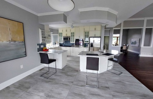 Durham Region House | A blend of luxury and natural splendor, nestled in the rural landscape of Oshawa