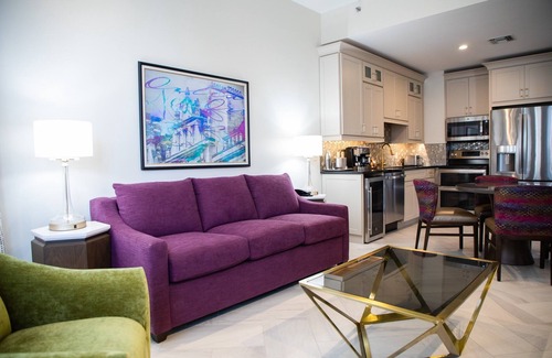 Central Business District Apartment | A Block From the French Quarter! Spacious Villa