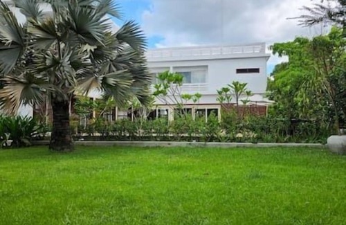 Siem Reap Villa | A brand new colonial style grand villa great for families.