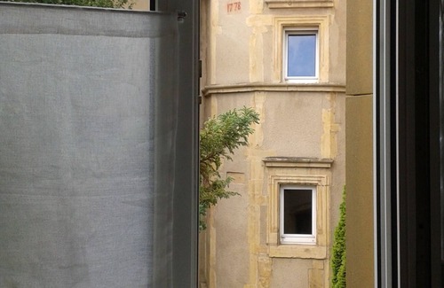 Longeville-les-Metz Apartment | A break at the manor.