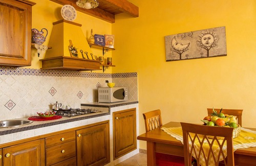 Caccamo House | A breath of fresh air from everday stress.