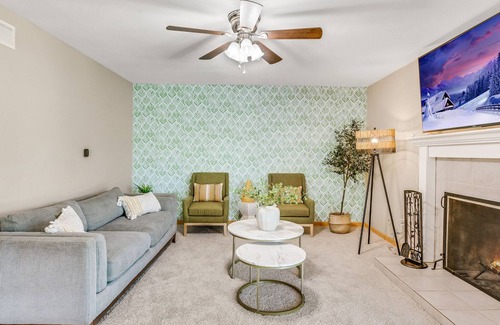 Santa Clarita House | A calm, sunny, happy, amazingly design green oasis