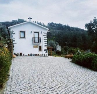 Serta House | A Casa dos Avós - Alojamento Local