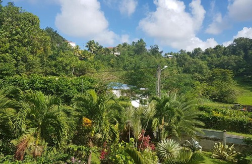 Sainte-Anne Apartment | A case an nou