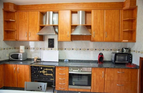 Cuntis House | A Casiña de Arcos de Furcos, with swimming pool and barbecue in the countryside. Pets allowed