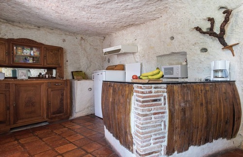 Faverolles House | A cave house with a historic charm