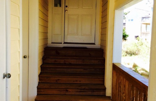 Nags Head Cottage | A Chance For Total Relaxation, Beautiful Sunsets, Beach, Pool, & Golf Access!