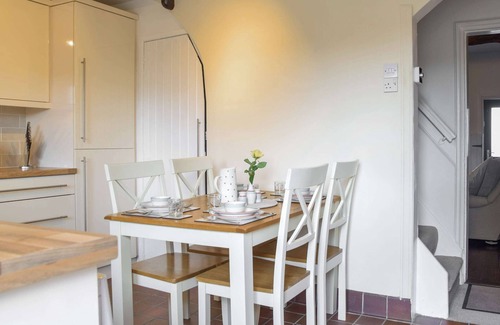 Oldham Cottage | A characterful, pet-friendly escape with local amenities.