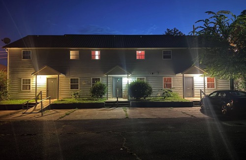Hardy Condo | A charming 2BR home—better than a room—Vacation Condo No. 6, Near Spring River