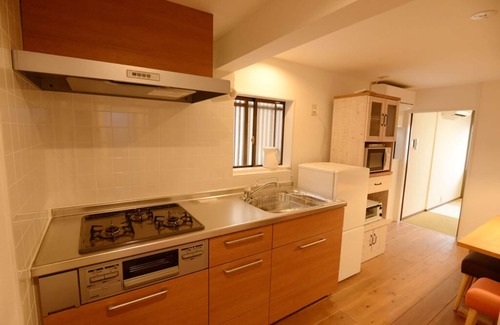 Okazaki House | A charming cluster of 5 renovated trad modern houses, Max 30 ppl, "Uan/Kaze"
