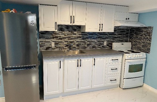 Durham Region Apartment | A Charming Cozy Nest! A Beautiful 1 BR Apartment in Oshawa.