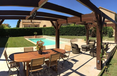 Nissan-lez-Enserune House | A charming detached house with a pool on a historical winemaking estate