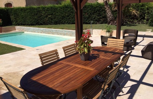 Nissan-lez-Enserune House | A charming detached house with a pool on a historical winemaking estate