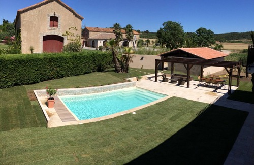 Nissan-lez-Enserune House | A charming detached house with a pool on a historical winemaking estate