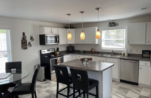 Hermann Apartment | A Charming Home newly remodeled and furnished