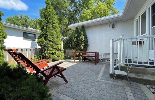 Fort Gary House | A charming house-5 mins walk to UoM and Blue Bomber Stadium