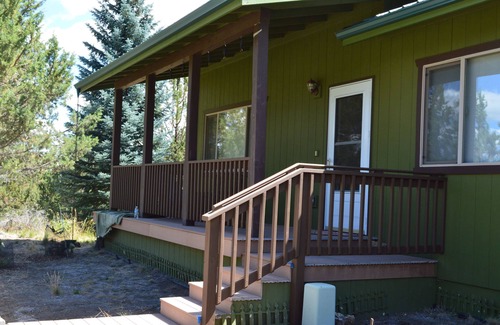 Mountain View House | A charming NE Bend home in a park-like setting