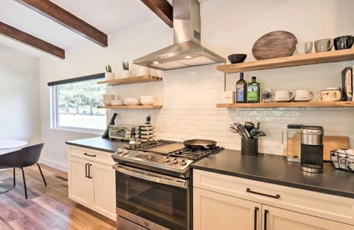 Missoula House | A charming riverfront 3-bedroom house bordering the Clark Fork River.