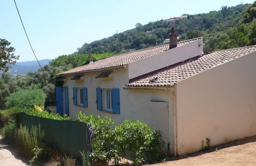 Coti-Chiavari House | A charming waterfront home on the Gulf of Ajaccio, where you can relax and unwind!