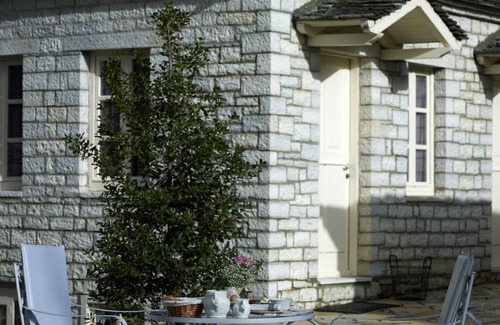 Ano Pedina House | A charming19th stone village house with French Provencal style